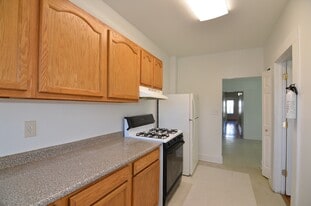 Building Photo - 740 Harrison Ave