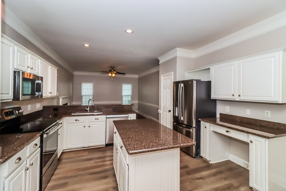Building Photo - 8540 Glade Ct
