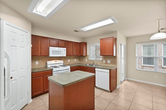 Building Photo - 29417 Forest Floor Ln