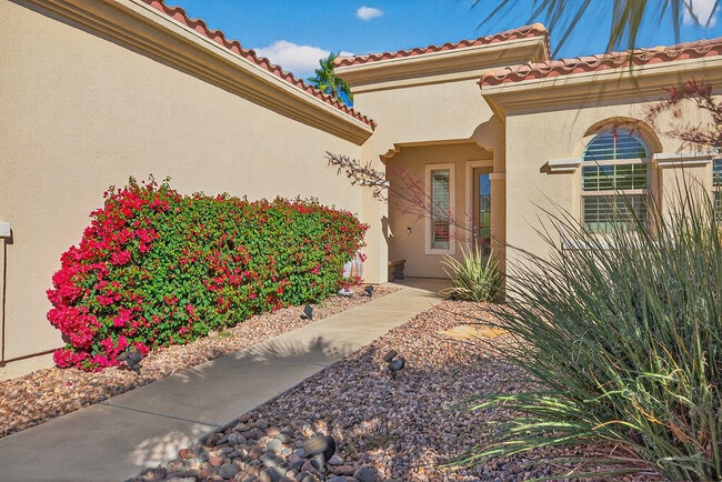 Building Photo - 81112 Avenida Lorena