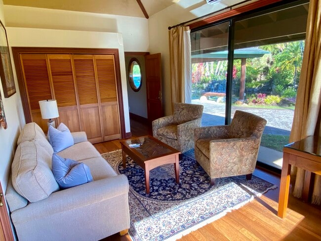 Building Photo - 630 E Kuiaha Rd