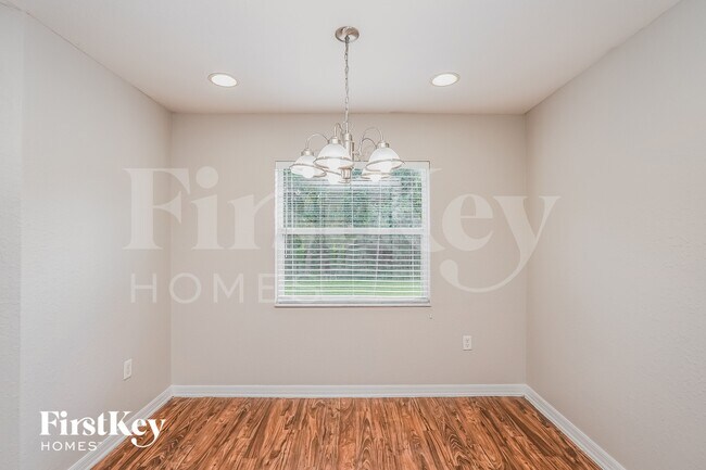 Building Photo - 5340 Song Sparrow Ct