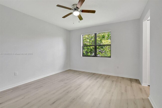 Building Photo - 9135 SW 36th Mnr