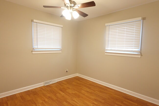 Building Photo - 2401 Huron Terrace