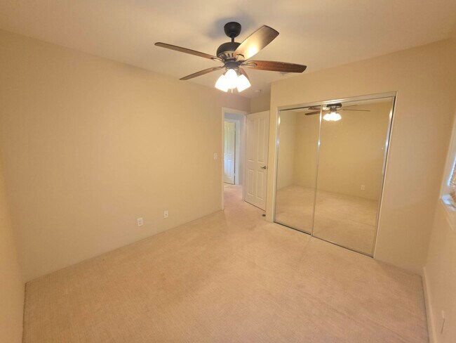 Building Photo - 91-1240-1240 Kaileolea Dr