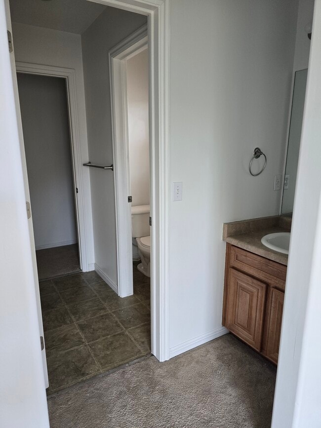 Building Photo - 13463 S Corbin Valley Dr