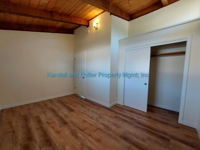 Building Photo - East Lake Ranch, LLC