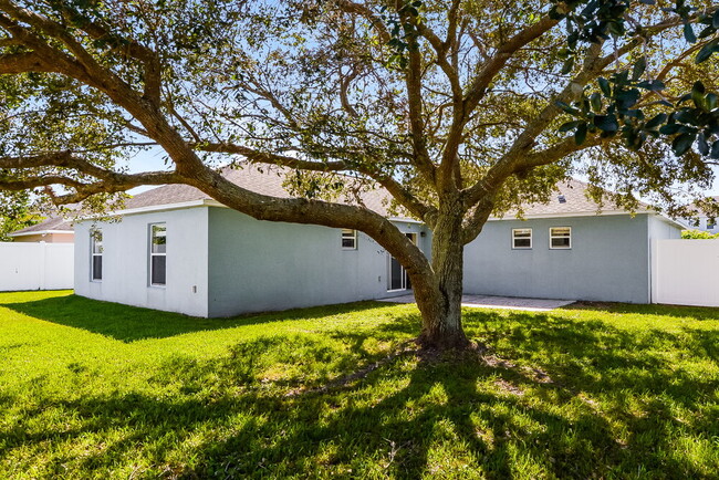 Building Photo - 436 Fish Hawk Dr