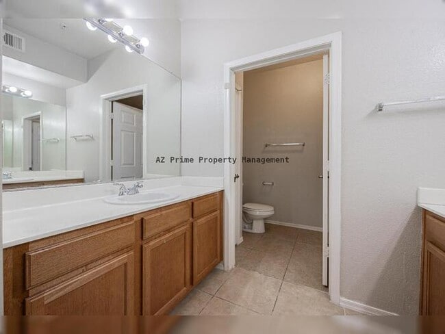 Building Photo - 435 W Rio Salado Pkwy