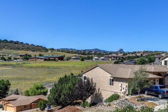 Building Photo - Large 3 bedroom 2 bathroom home in Prescott