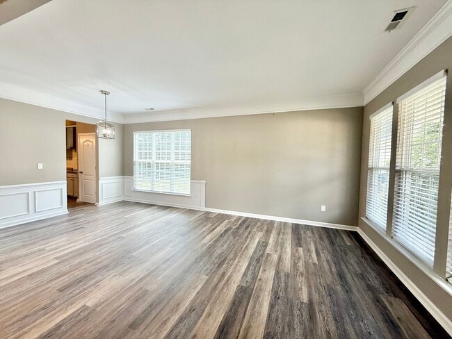 Building Photo - Newly Remodeled 4BD, 2.5BA Raleigh Home wi...