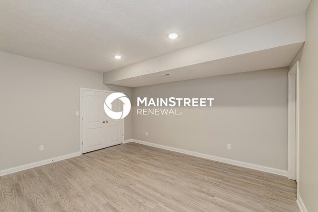 Building Photo - 4 Bedroom Pet-Friendly Home in Shepherdsvi...