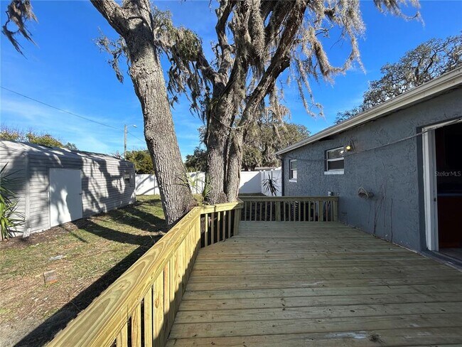 Building Photo - 6119 Sheelin Dr