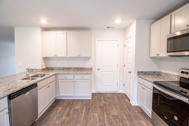 Building Photo - 495 Coconut Dr