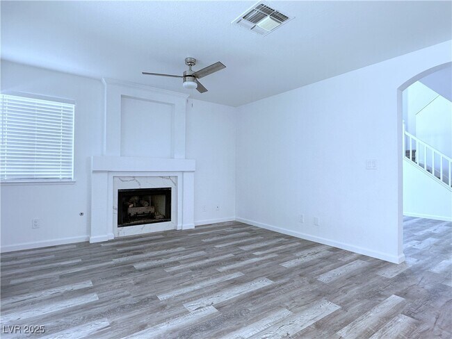 Building Photo - 9821 Cactus View Ave