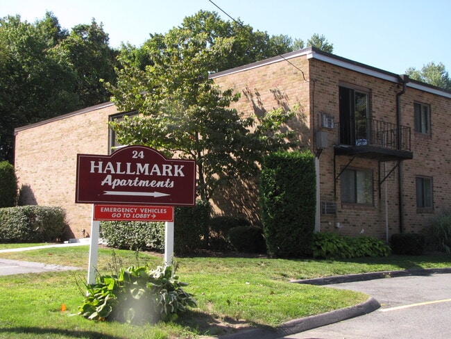 Primary Photo - Hallmark Apartments