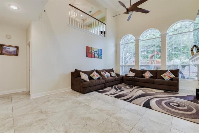 Building Photo - 14103 Heatherhill Pl