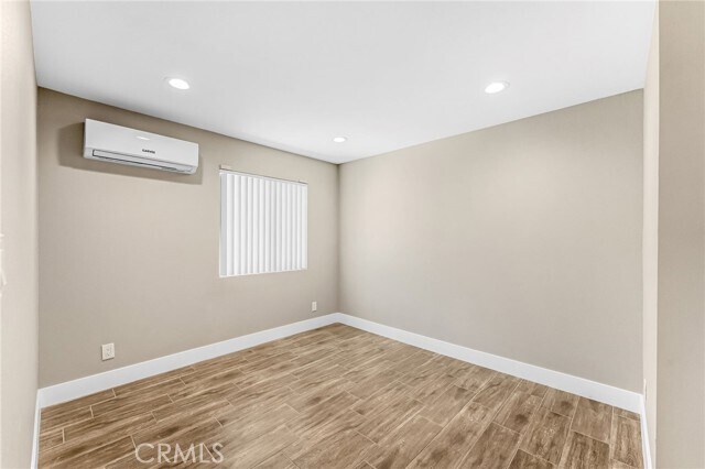 Building Photo - 2417 W Stanford St