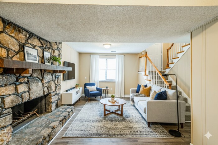 Building Photo - 1157 Thompson Rd