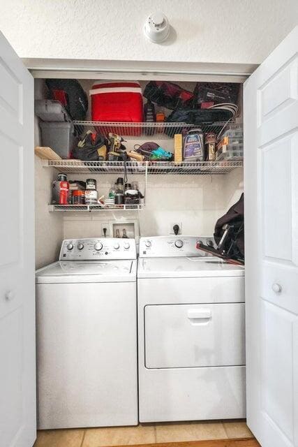 Building Photo - 360 SE Rogers Ct