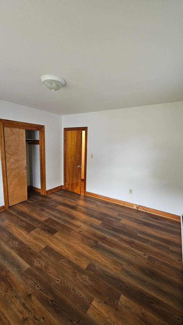 Building Photo - 3 Bedroom Single Family Home