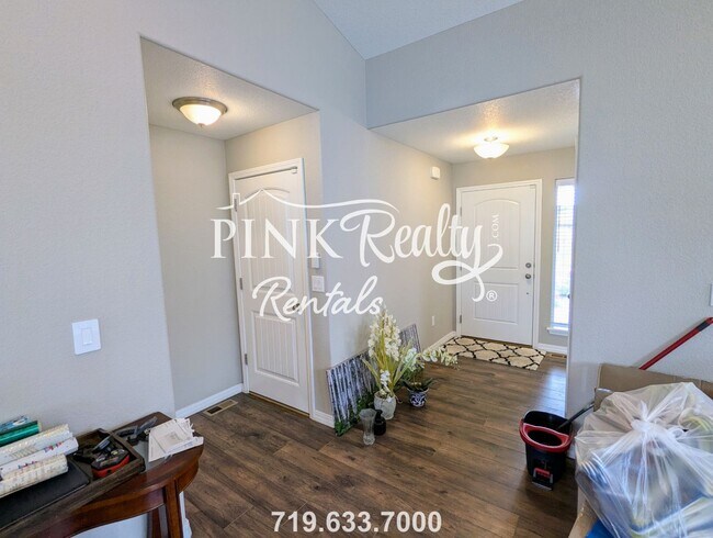 Building Photo - 3286 Golden Meadow Way