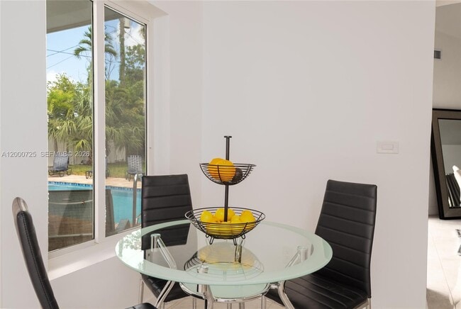 Building Photo - 2555 NE 202nd St