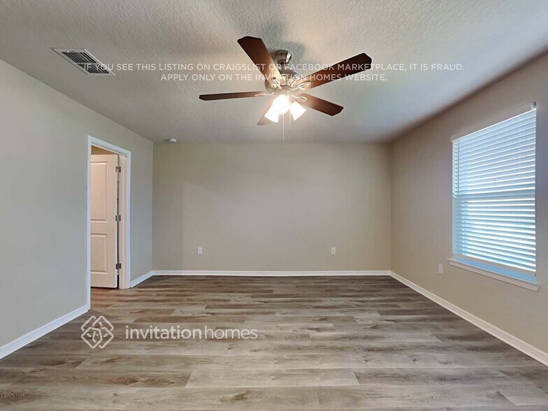 Building Photo - 3815 Spruce Creek Dr