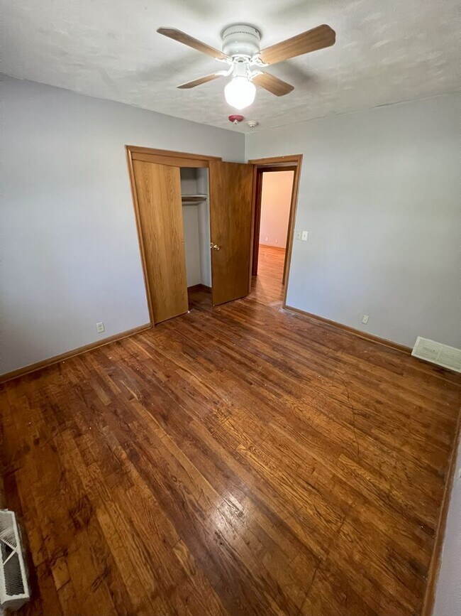 Building Photo - Bright & Spacious 3-Bedroom Home on Large ...
