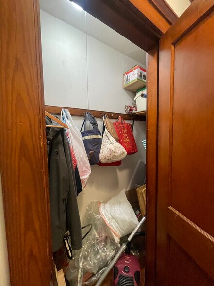 Building Photo - 63 Pinckney St