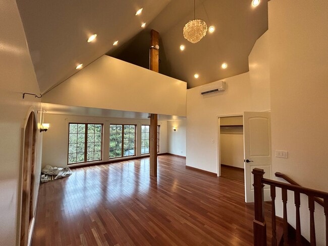 Building Photo - Newly remodeled with quality and comfort throughout.
