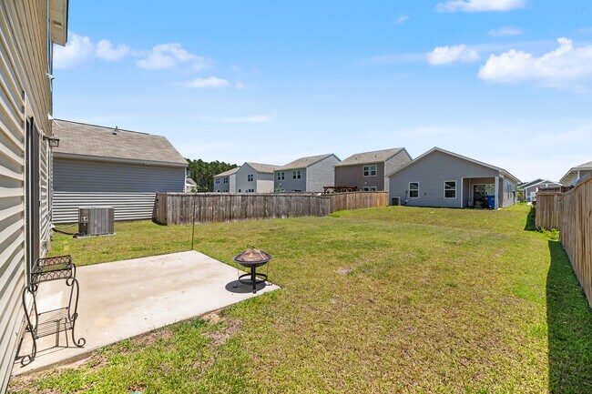 Building Photo - Ocean Farm Dr