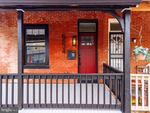 Building Photo - 6634 Musgrave St