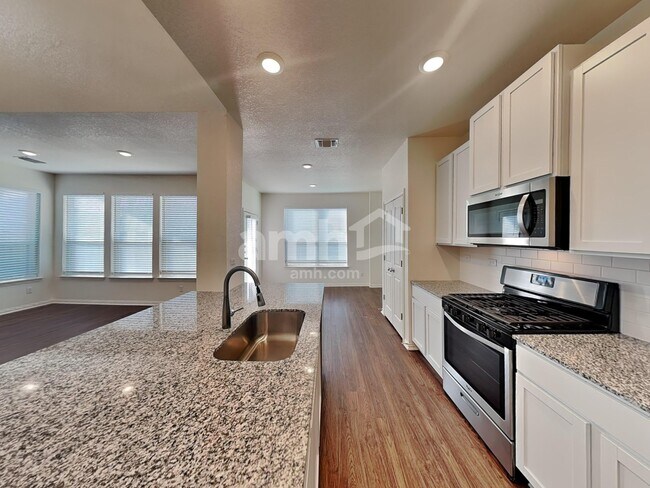 Building Photo - 2735 Spencebrook