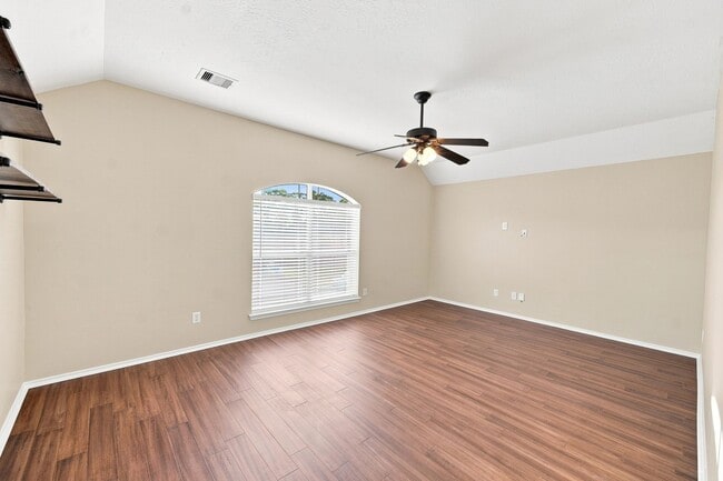 Building Photo - 18810 Lantern Cove Ln