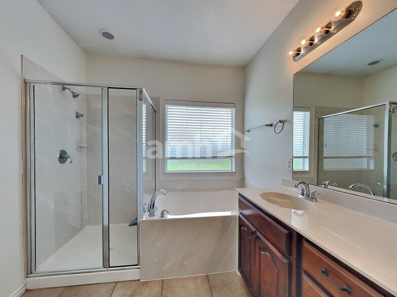 Building Photo - 1231 Spanish Moss Dr