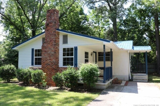 Building Photo - 1003 James St