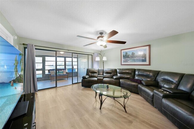 Building Photo - 240 Lewis Cir