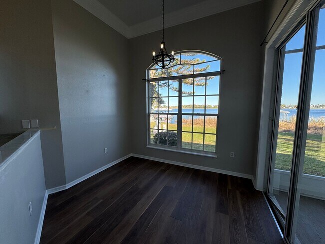 Building Photo - LakeFront Home in Haines City. Lawncare  Included