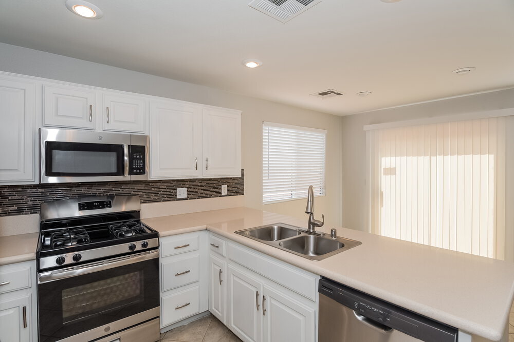 Building Photo - 530 Eresma St