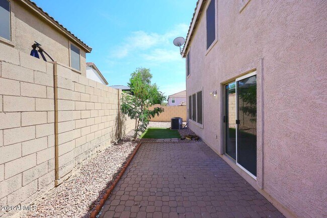 Building Photo - 3249 S Chaparral Rd