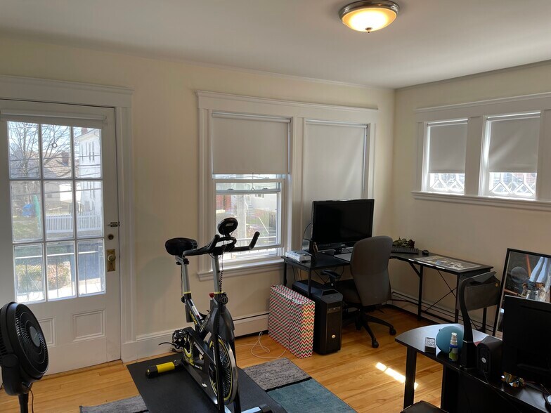 Building Photo - 17 Hosmer St