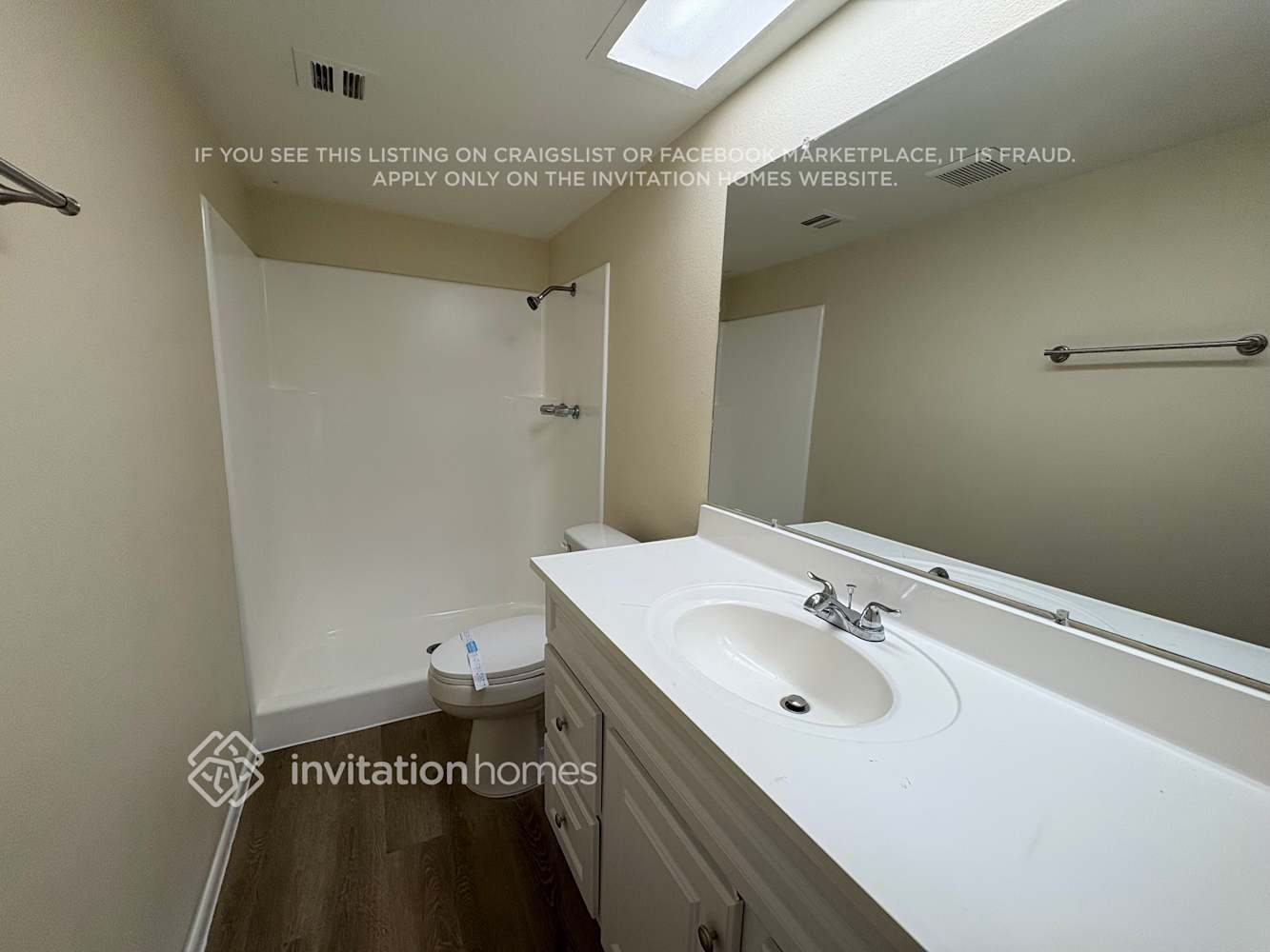 Building Photo - 7341 W Shangri La Rd