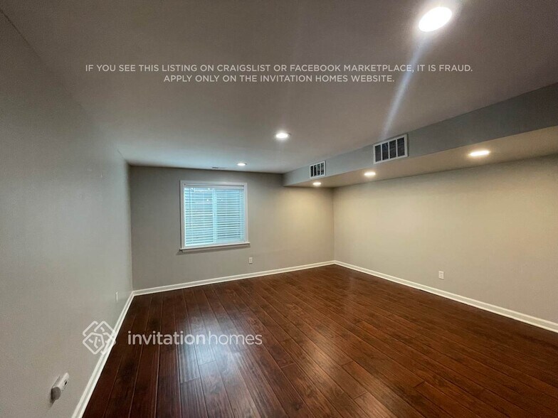 Building Photo - 931 Bayfield Way
