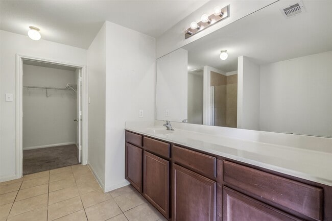 Building Photo - 22719 Tabberts Wy