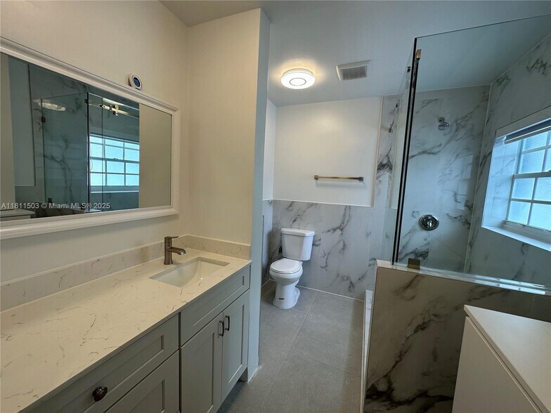 Building Photo - 6080 SW 16th St
