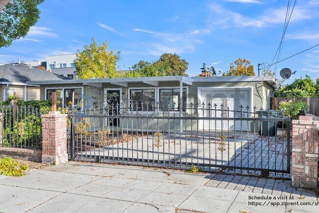 Building Photo - 1312 Carlton Ave