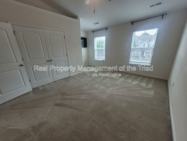 Building Photo - 5328 Farm House Trail