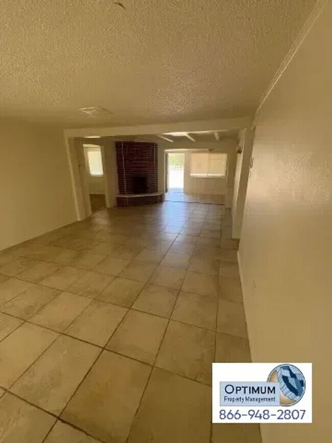 Building Photo - 13851 Pawnee Rd