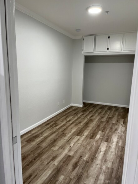 Building Photo - 1072 Laguna Ave